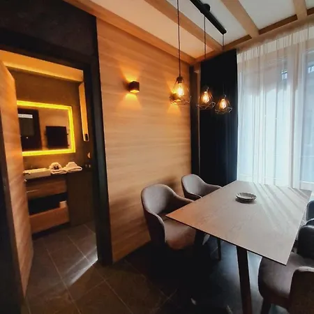 Woodside Rent * Kopaonik