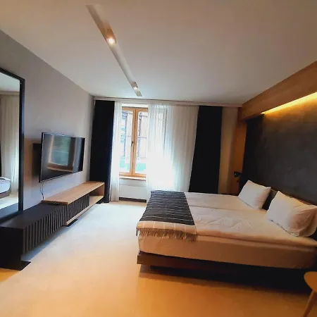 Woodside Rent * Kopaonik